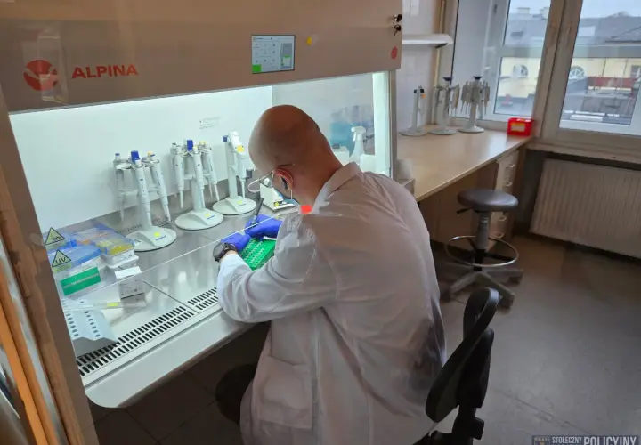 Laboratorium kryminalistyczne: Zarobki, specjalizacje i jak je zwiększyć