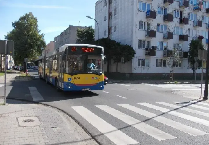 Płomiński Travel - sprawdź, skąd odjeżdżają autobusy i przystanki