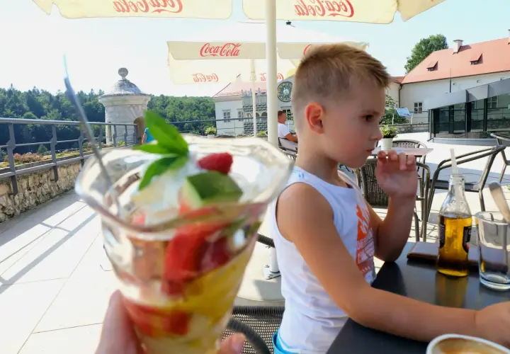 Ojców gdzie zjeść – najlepsze miejsca na posiłek w sercu parku