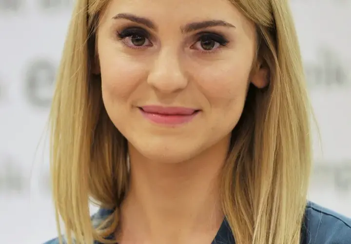 Gdzie pracuje Kasia Tusk? Odkryj jej fascynujące projekty zawodowe