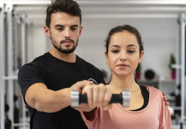 Trening fitness: Co to jest? Zacznij mądrze i zobacz efekty!