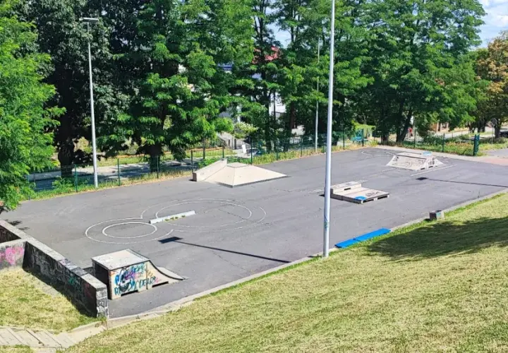 Skatepark Krosno - poznaj najlepsze miejsce do jazdy na deskorolce