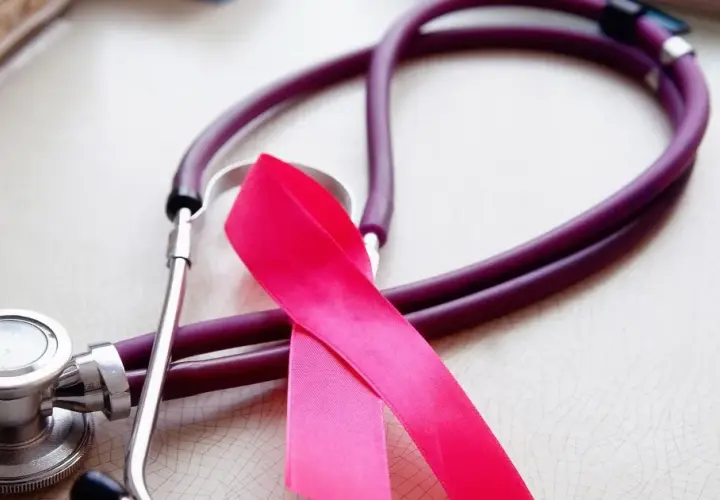 Guzek w piersiach do jakiego lekarza? Kluczowe informacje dla Ciebie