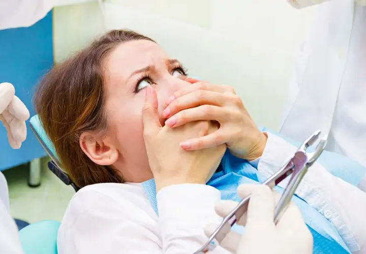 Dentofobia pod kontrolą: Jak nie bać się dentysty? Porady eksperta.