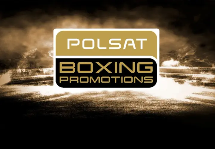 Logo Polsat Boxing Night na tle dymu i światła.