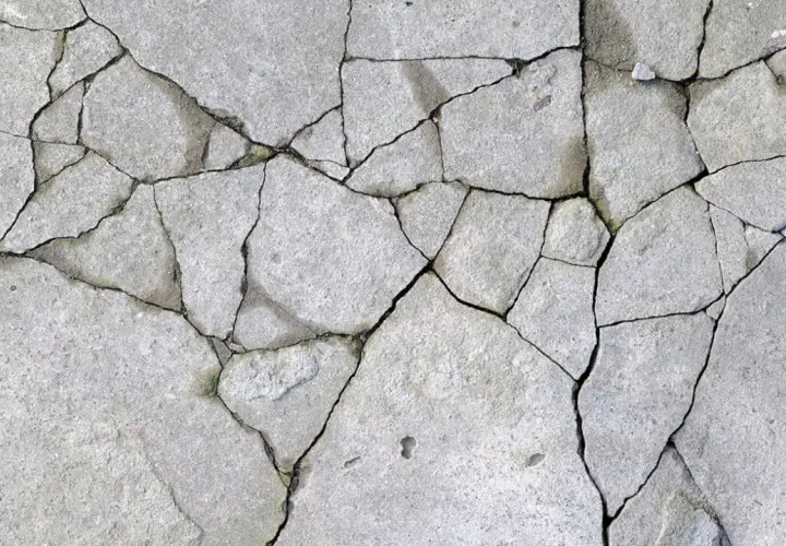 Jak połączyć stary beton z nowym, aby uniknąć pęknięć i problemów