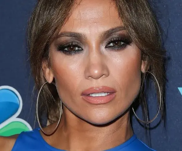Ile lat ma Jennifer Lopez? Sprawdź jej wiek i niesamowitą karierę!