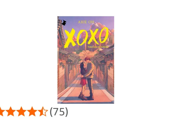 Copertina del libro "XOXO" di Axie Oh, con una coppia abbracciata in una strada coreana. Il titolo evoca il significato di amore e affetto.