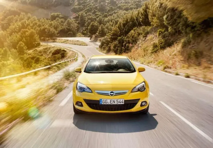 Astra J diesel: Który silnik wybrać? 1.6 CDTI, 1.7 czy 2.0 poradnik