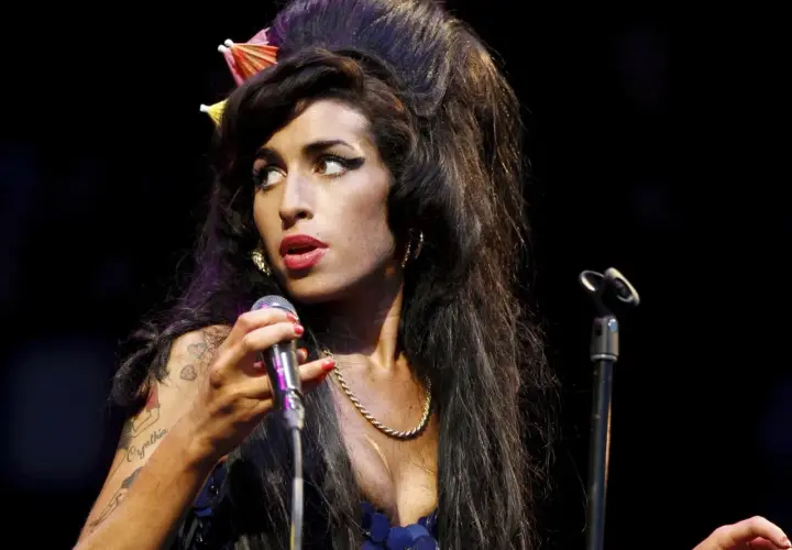 Amy Winehouse, ikona stylu i muzyki, która na zawsze pozostanie w klubie 27.