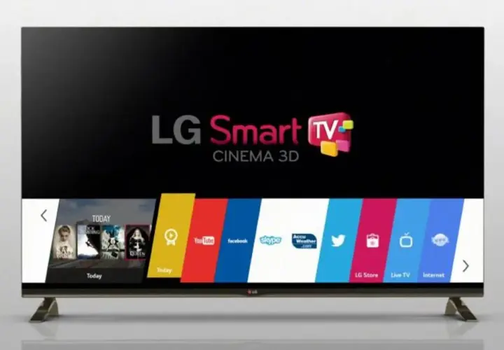 Telewizor LG Smart TV z systemem webOS, prezentujący menu z aplikacjami takimi jak YouTube, Facebook i Skype.
