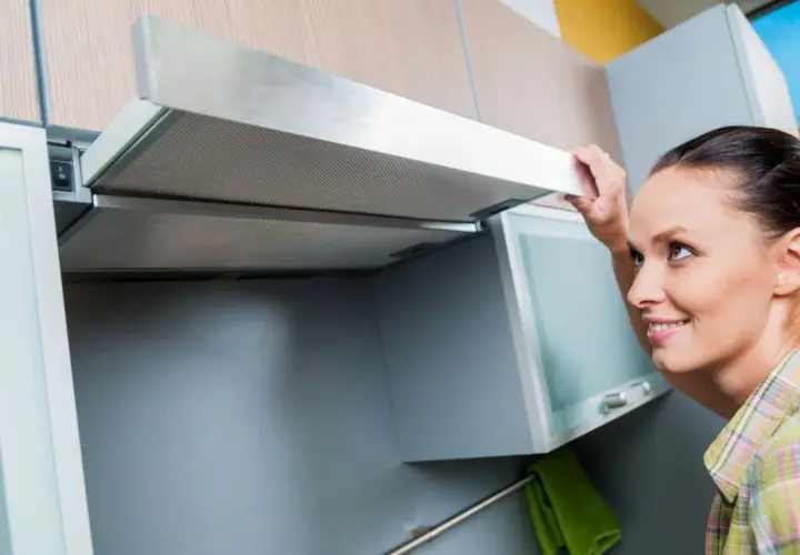 Jaki okap teleskopowy polecą eksperci: ranking 5 najlepszych modeli
