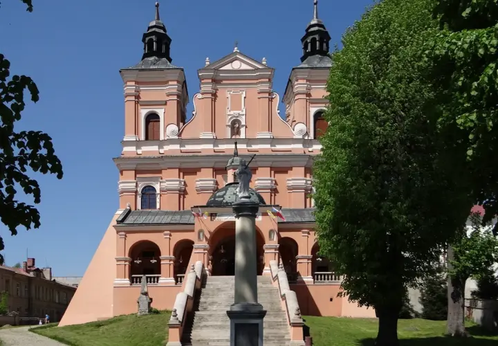 Sanktuarium w Radecznicy: fascynująca historia objawień św. Antoniego