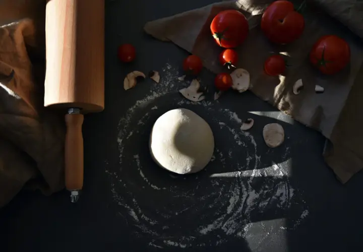 Ile drożdży do pizzy, aby uzyskać idealne ciasto i smak?