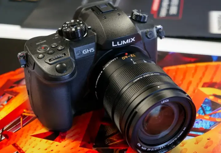 Najlepsze obiektywy do Panasonic GH5: Jak wybrać idealny do filmowania i fotografii