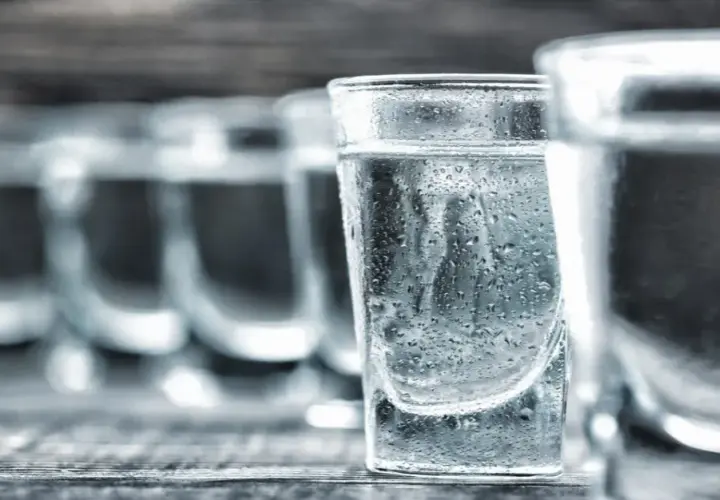 Czy legitymacja studencka wystarczy do kupna alkoholu? Sprawdź fakty