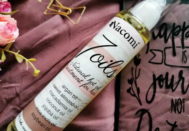 Nacomi 7 oils jak stosować? Naturalny olejek do włosów z siedmioma olejami: arganowym, migdałowym, makadamia, kokosowym, inchi, sojowym.