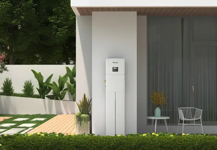 Nowoczesny magazyn energii SolaX, który obniży rachunki. Elegancki design, idealny do każdego domu.