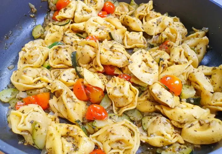 Tortellini: Od sosów po zapiekanki szybki obiad w 15 minut