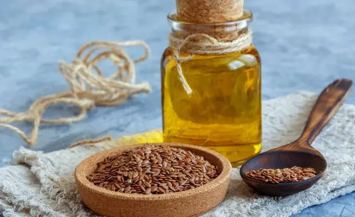 Siemię lniane obniża cholesterol: jak stosować dla serca?