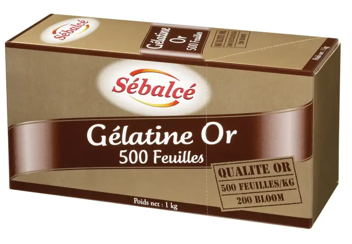 Boîte de gélatine Or SÉBALCÉ, 500 feuilles. Pour 500ml, la quantité de feuille de gélatine dépend de la recette. Poids net 1kg.