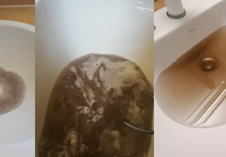 Trzy ujęcia brudnej, brązowej wody w białej umywalce.