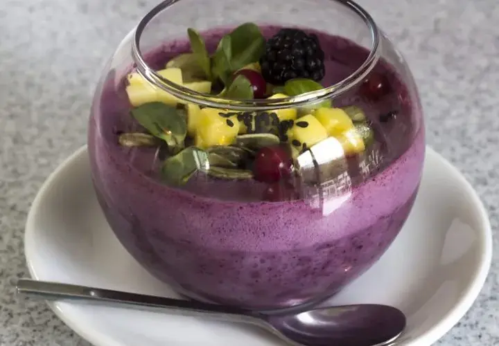 Co to jest smoothie owocowe i dlaczego warto je pić każdego dnia