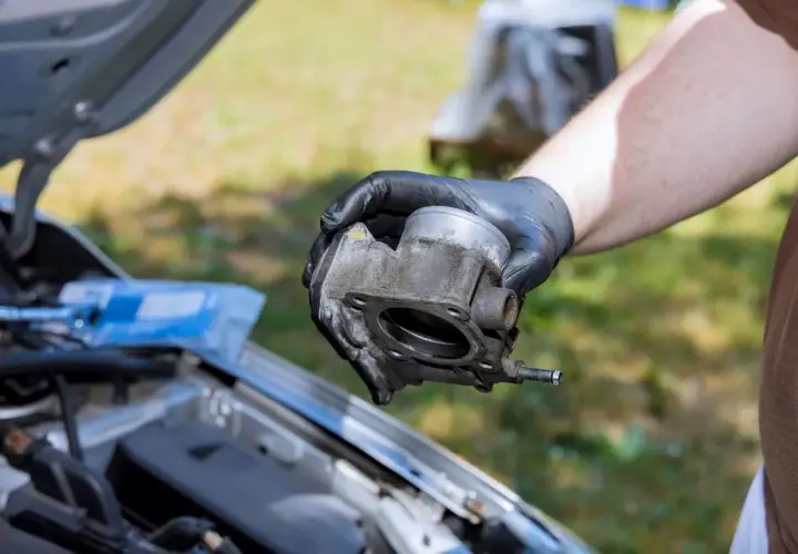 Objawy uszkodzonej przepustnicy diesel – nie ignoruj tych sygnałów