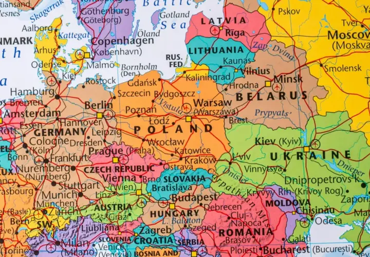 Gdzie leżą Suwałki? Odkryj ich położenie i sąsiedztwo z krajami