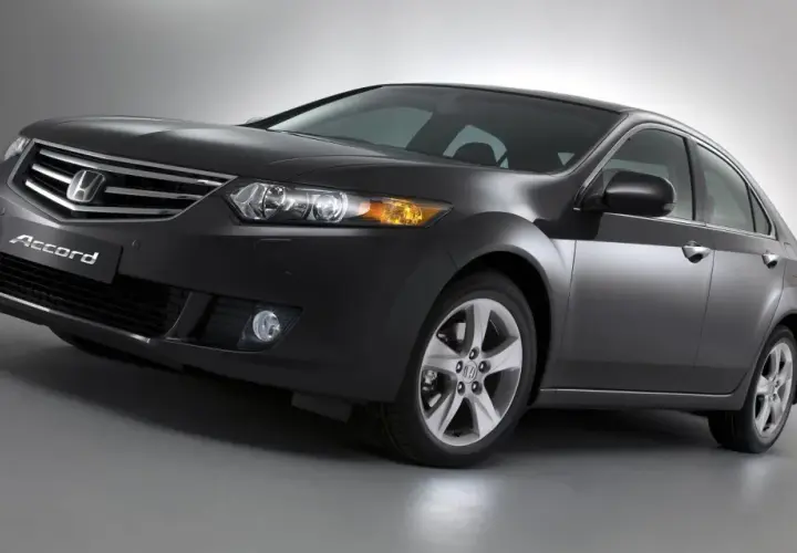 Honda Accord VIII: Ostatni samuraj? Co musisz wiedzieć przed zakupem.