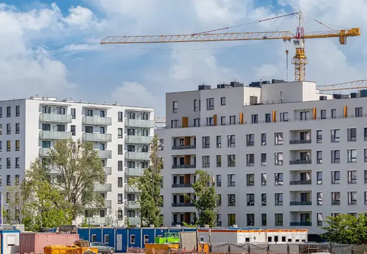 Jak kupić mieszkanie od dewelopera i uniknąć najczęstszych pułapek