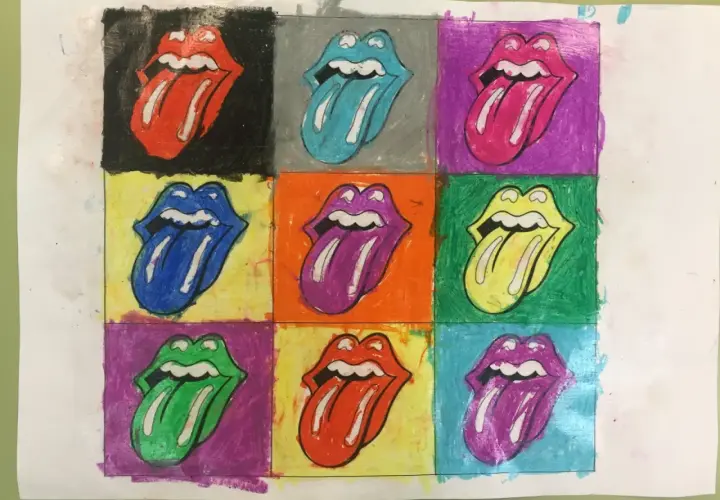 Un collage de bocas con lenguas sacadas, al estilo de Andy Warhol para niños, en vibrantes colores.