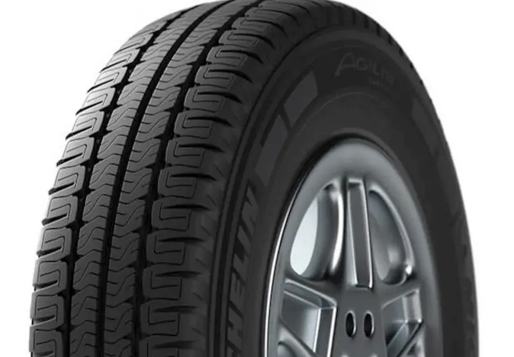 Opona Michelin Agilis z bieżnikiem 225 75 r16c, gotowa na każdą drogę.