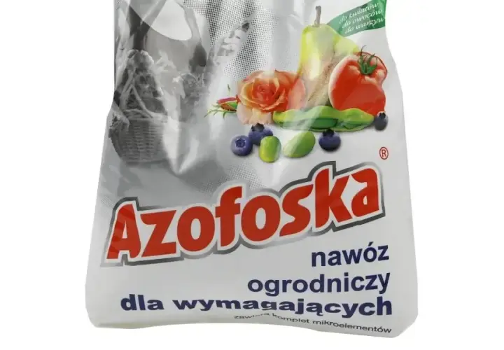 Azofoska nawóz ogrodniczy dla wymagających. Skład: komplet mikroelementów. Idealny do kwiatów, owoców i warzyw.