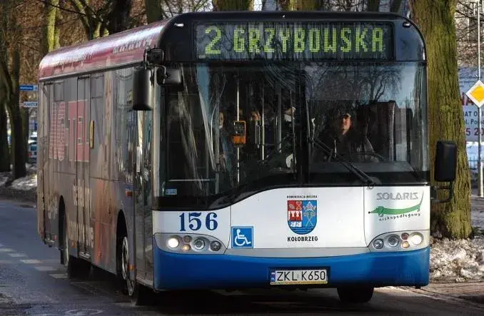 Gdzie kupić bilety na komunikację miejską w Kołobrzegu? Sprawdź teraz!