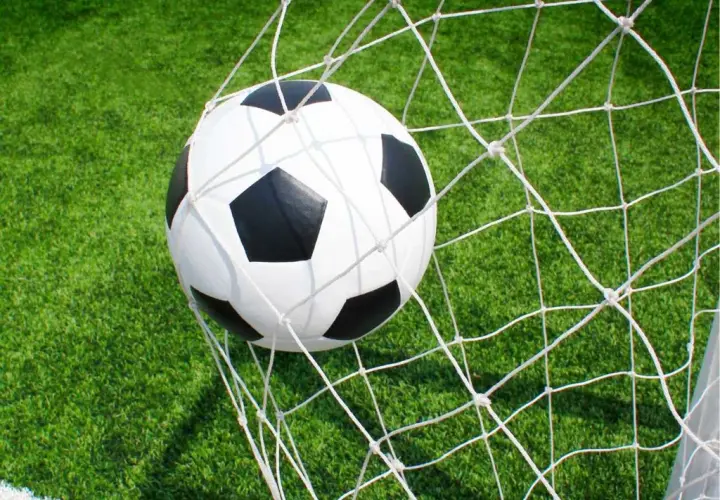 Co to znaczy hattrick w piłce nożnej? Zaskakujące fakty i przykłady