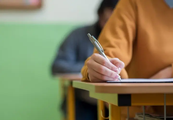 Ile procent trzeba mieć na egzaminie zawodowym, aby zdać bez stresu?