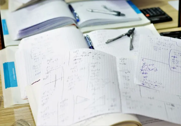 Co można wziąć na maturę z matematyki? Sprawdź niezbędne przybory