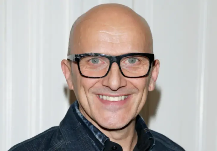 Robert Rozmus wiek - ile naprawdę lat ma znany aktor i piosenkarz?
