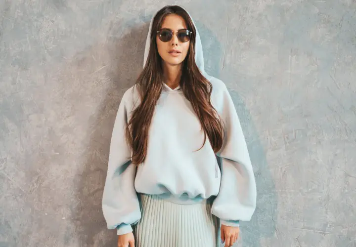 Bluzę czy bluze? Poprawna pisownia w modzie i online.