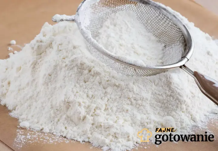 30 gramów mąki ziemniaczanej: Ile to łyżek? Odmierz bez wagi!