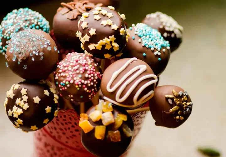 Cudowne ciastka na patyku jak lody – łatwe przepisy i porady