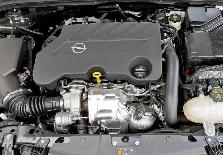 Opel Insignia: Który silnik benzynowy wybrać? Poradnik A i B