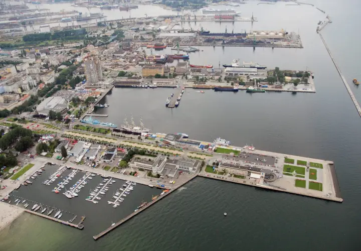 Gdzie zaparkować przy oceanarium w Gdyni? Sprawdź dostępne opcje