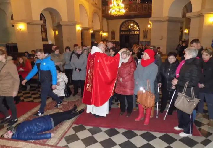 Gdzie odbywają się msze egzorcystyczne? Sprawdź lokalizacje i harmonogram