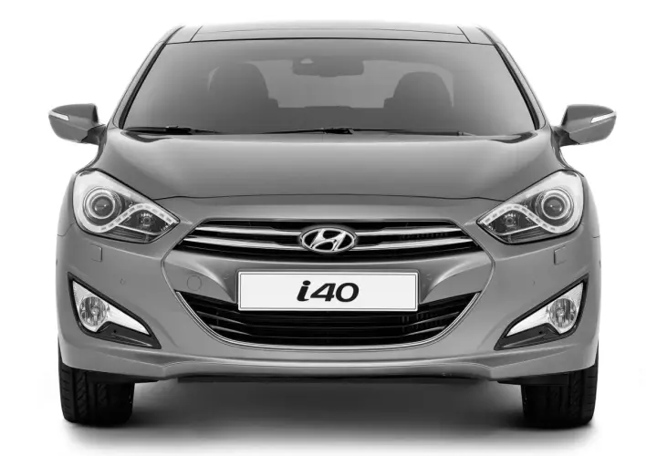 Kupujesz Hyundai i40? Sprawdź silniki, usterki i ceny 2026!