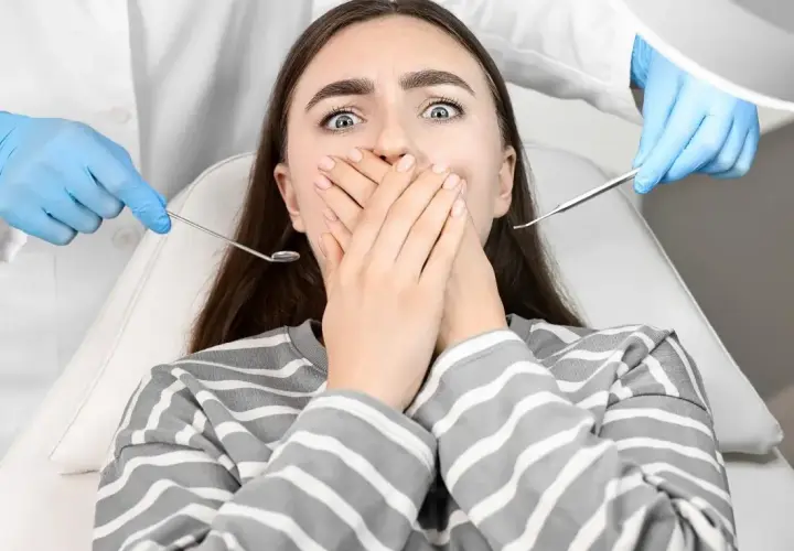 Jak pokonać lęk przed dentystą? Bezbolesne leczenie i wsparcie
