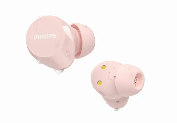 Różowe słuchawki Philips z oznaczeniem IPX4, odporne na zachlapanie, z widocznymi kroplami wody.