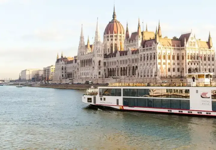Ile kosztuje rejs po Dunaju w Budapeszcie? Ceny i ciekawe opcje rejsów