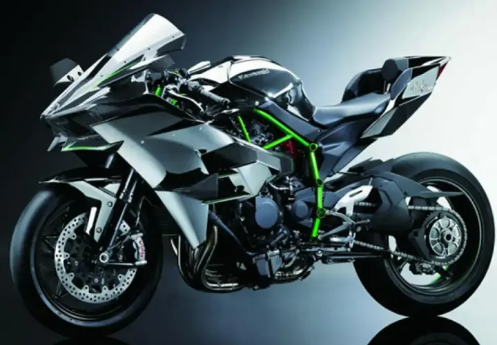 Kawasaki H2R, una moto de ensueño. ¿Cuántos caballos tiene la Kawasaki H2R? ¡Más de 300!